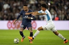 巴塞罗那前锋凯恩加盟传闻：莱万接班人引足坛期待